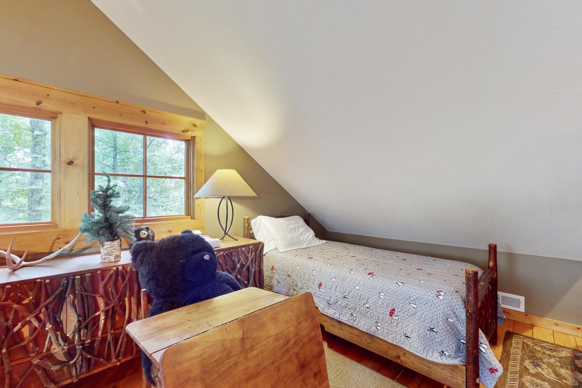 Elkhorn Cabin & Eagles Wing Lodge Эшвилл Экстерьер фото